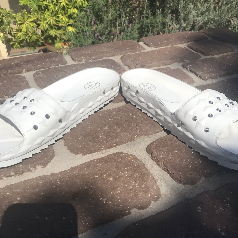 ASH White Studded leather Slides 8.5 US/39 EU - Picture 6 of 10